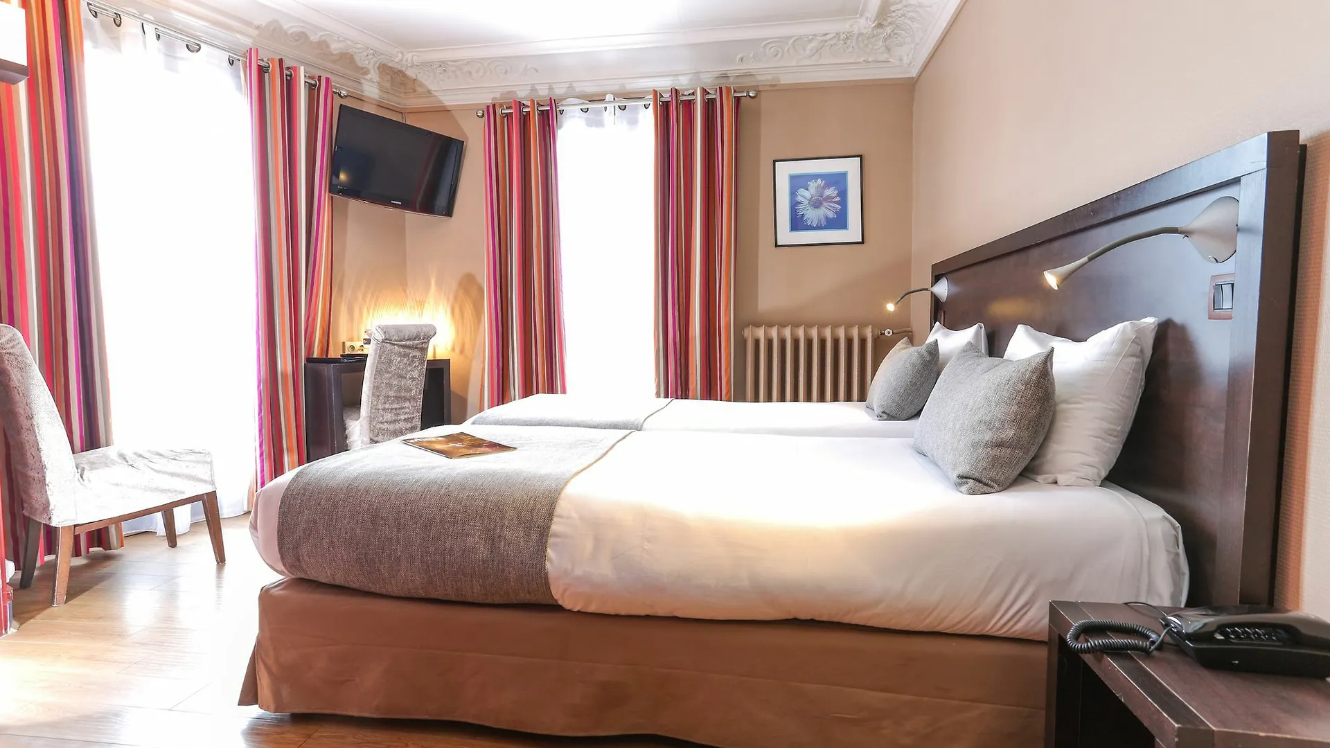 Avalon Appart Hotel Paris Gare Du Nord 3*,  France